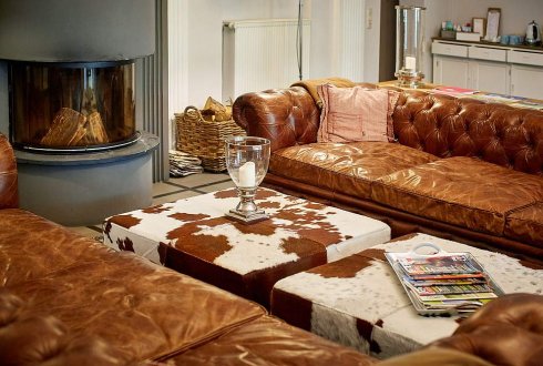 Hotel Gut Vorbeck Lobby mit Ledercouch